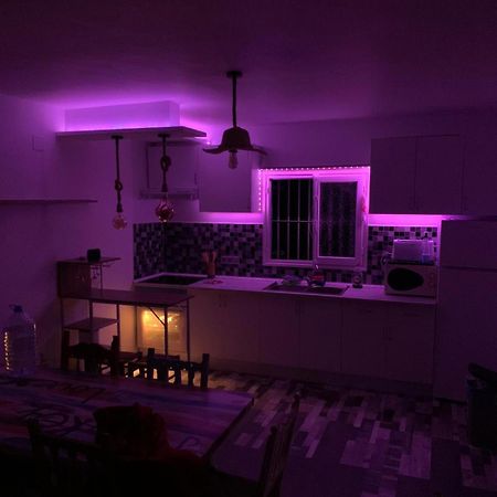 Casa Rural Malaga Monkey Love Con Jacuzzi Iznate Exterior photo